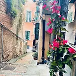 Pigna Tommy House アパート *